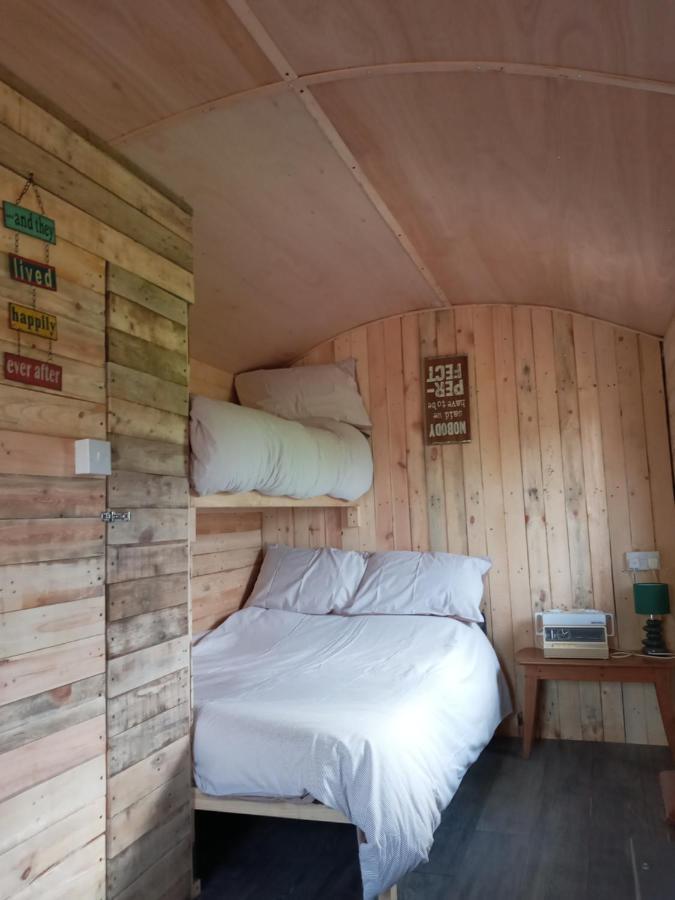 Orchard Meadow Shepherd Huts Leek-Buxton-Ashbourne Upper Elkstone 외부 사진